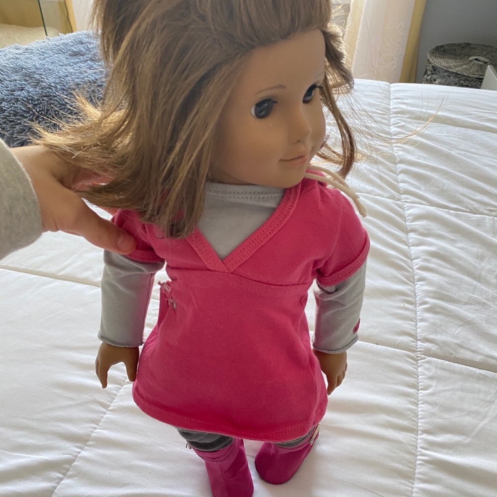 AMERICANGIRL DOLL